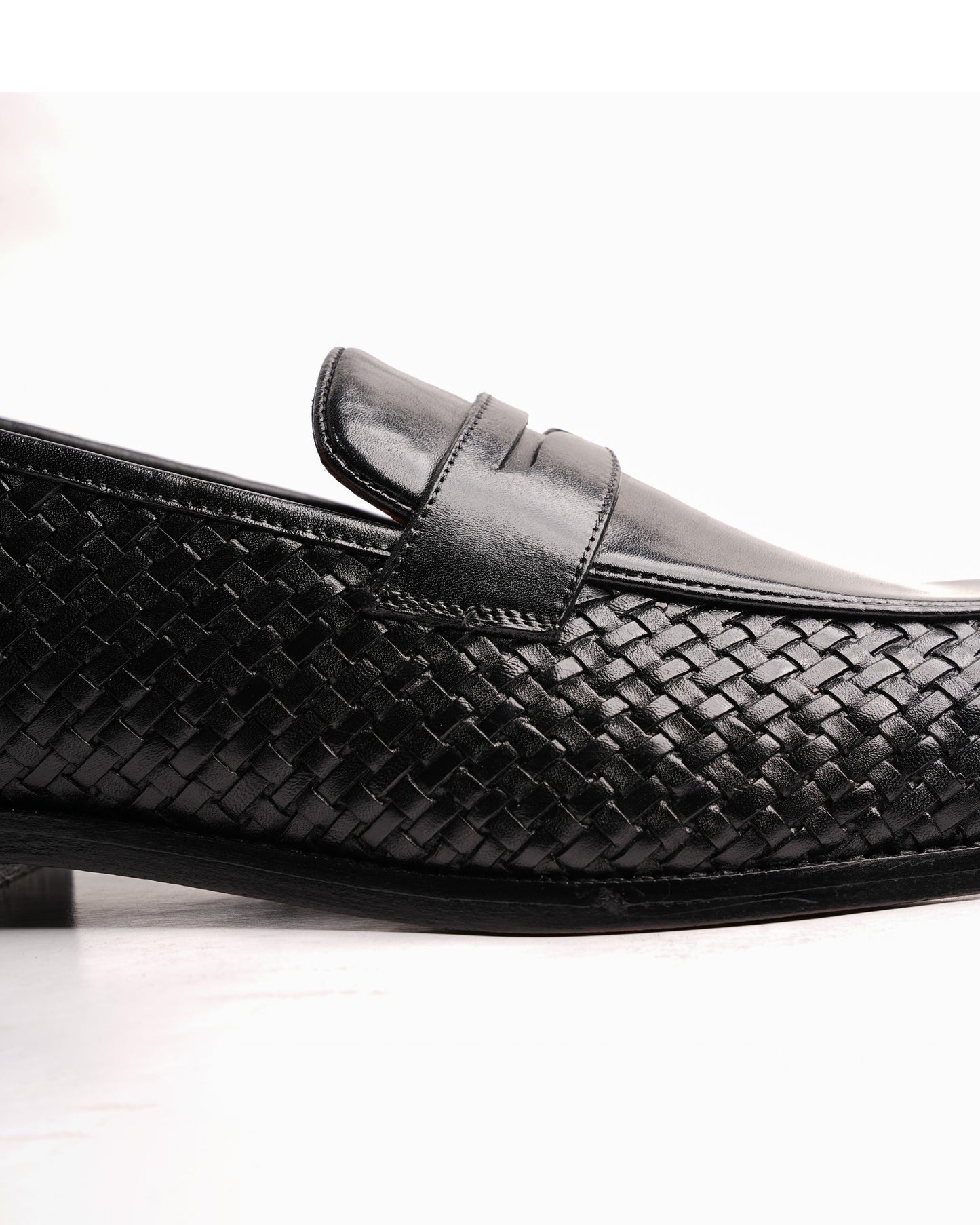 Hand-Woven Loafer – Black